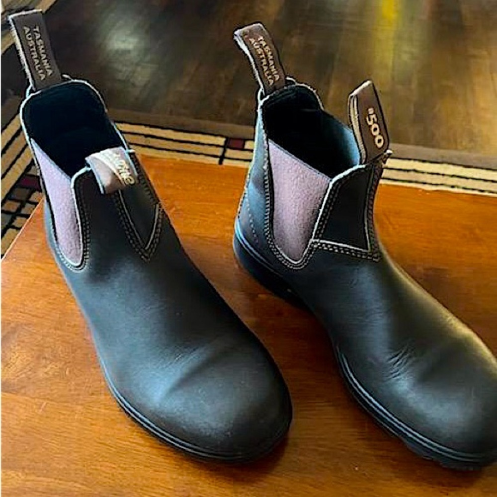 BLUNDSTONE Chelsea boots